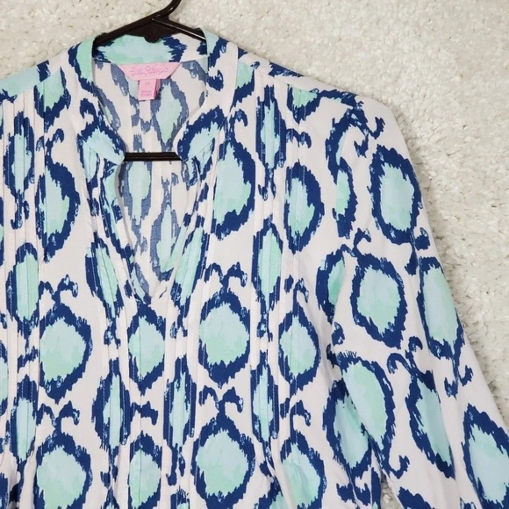 Lilly Pulitzer Sarasota Tunic Women XS Blue Mint Ikat Medallion‎ Split Neck Top - Picture 3 of 12